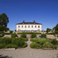 Hesselby-Slott-sommar-park